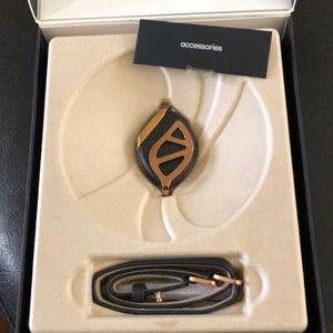 Bellabeat Leaf Urban Wellness Tracker Rosegold